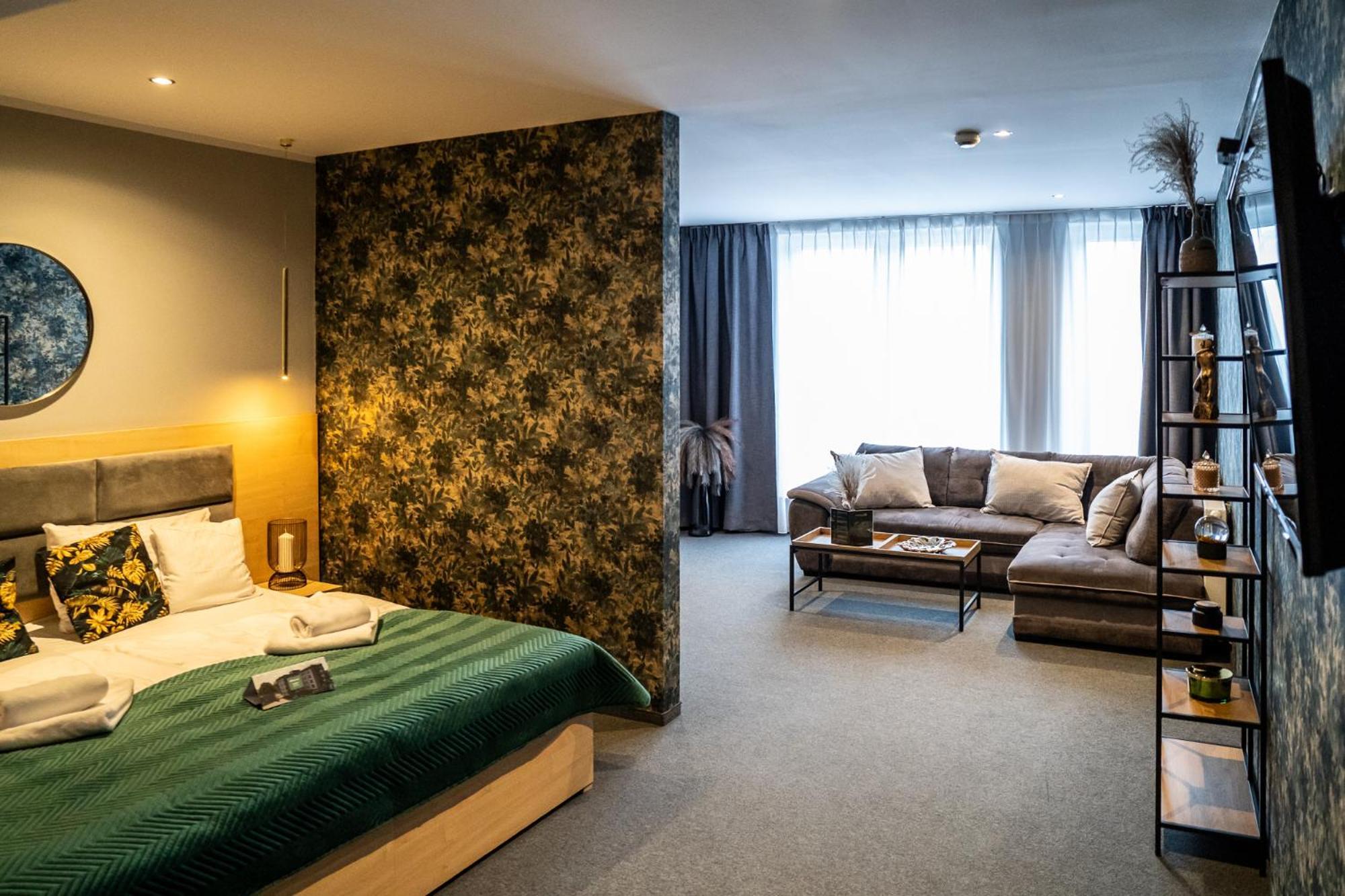 Seven Hotel Bytom - Katowice Esterno foto
