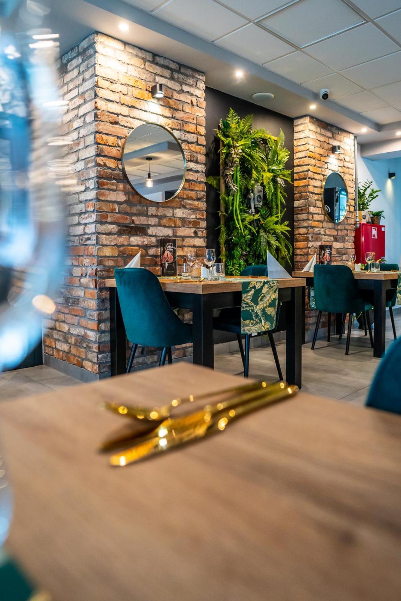 Seven Hotel Bytom - Katowice Esterno foto