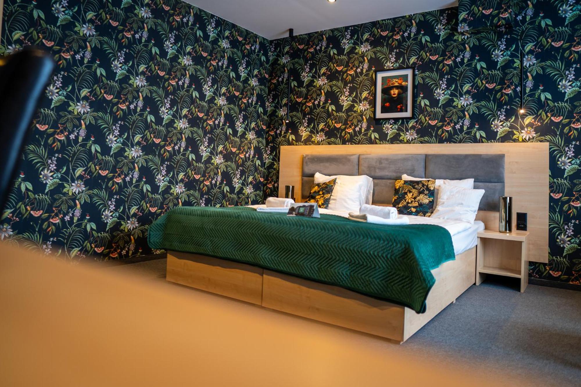 Seven Hotel Bytom - Katowice Esterno foto